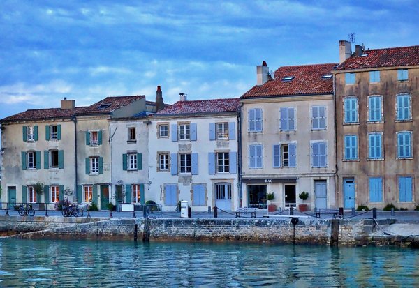 Top stratégies pour réussir son investissement immobilier à l'île de ré